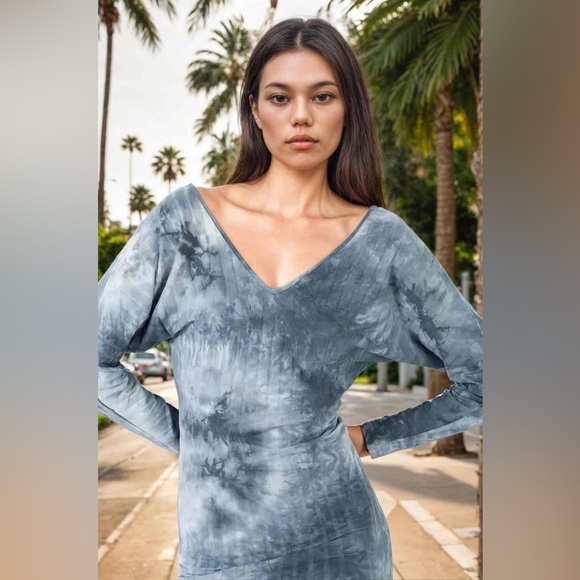 Elegant gray Tie-Dye Long Sleeve Dress new without tags - Picture 1 of 8